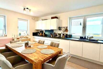 Wohnung zum Mieten in Erftstadt 1.020 € 89.3 m² 2 zimmer