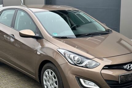 Hyundai i30 59.380 km 8.450 € Bornheim 53332