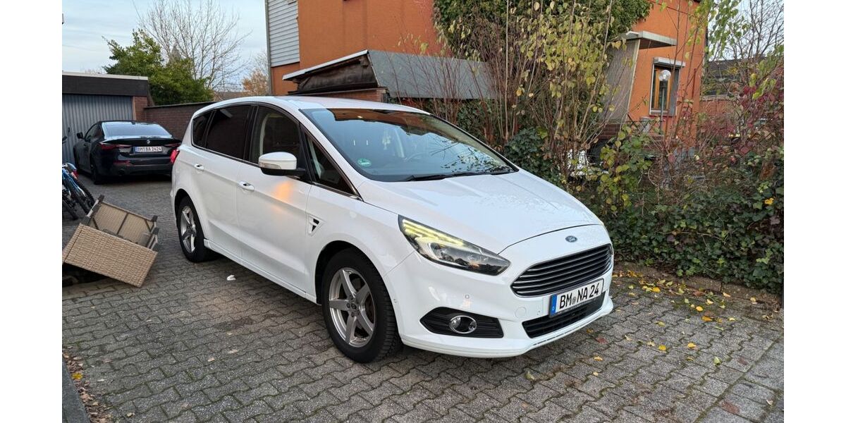 Ford S-Max 180.000 km 10.900 &euro; Pulheim 50259