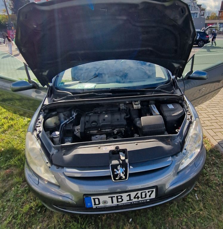 Peugeot 307 134.412 km 2.500 € Düsseldorf 40479