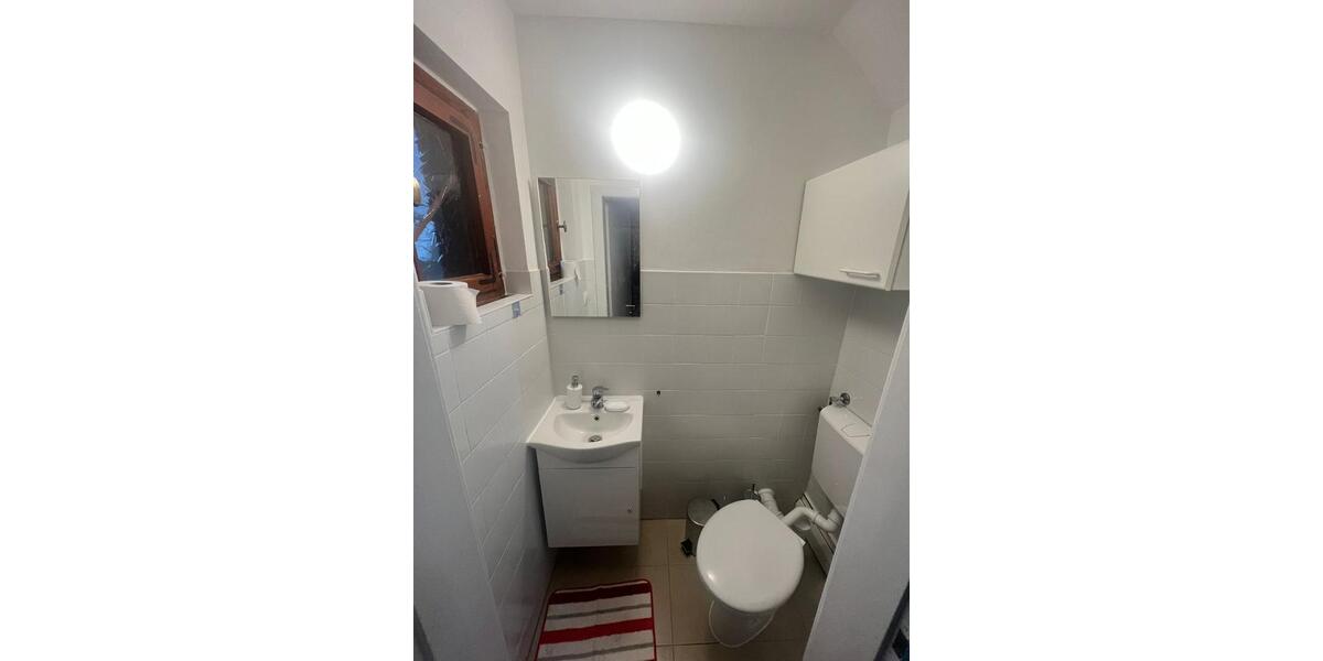 Einfamilienhaus Bonn Beuel-Mitte - 8 Zimmer, 120 m&sup2;, 3.500&euro; | Angebot:25545211