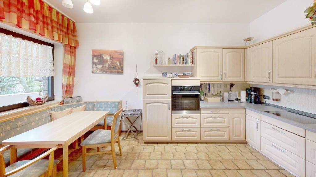 Etagenwohnung Erftstadt Lechenich - 4 Zimmer, 104 m&sup2;, 299.000&euro; | Angebot:25536210