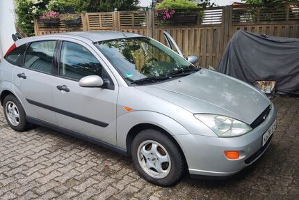 Ford Focus 172.308 km 2.100 &euro; Köln 51147