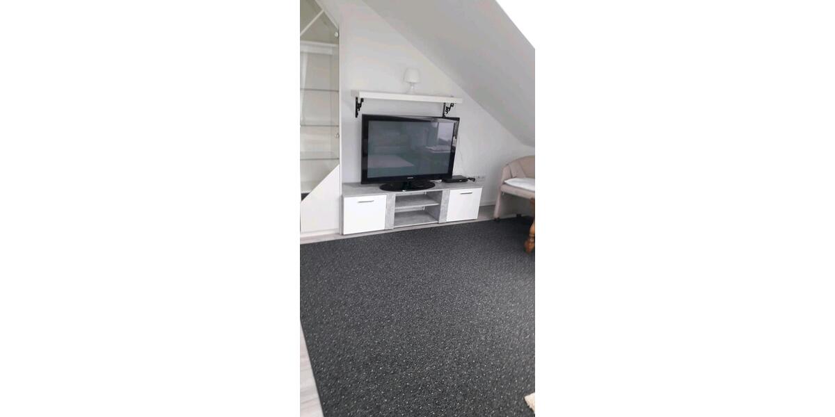 Dachgeschoßwohnung Rösrath - 1 Zimmer, 60 m&sup2;, 800&euro; | Angebot:24720314