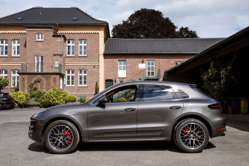 Porsche Macan 86.600 km 46.790 € Frechen (bei Köln) 50226