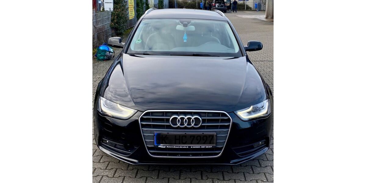 Audi A4 169.000 km 12.599 &euro; Köln 51143