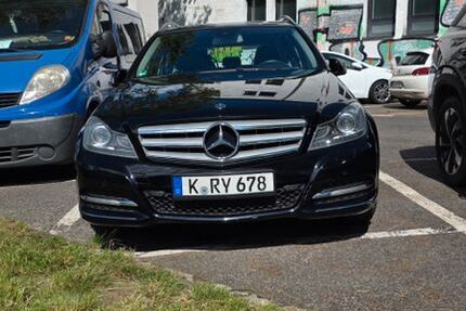 Mercedes-Benz C 250 122.147 km 11.200 &euro; Köln 50677