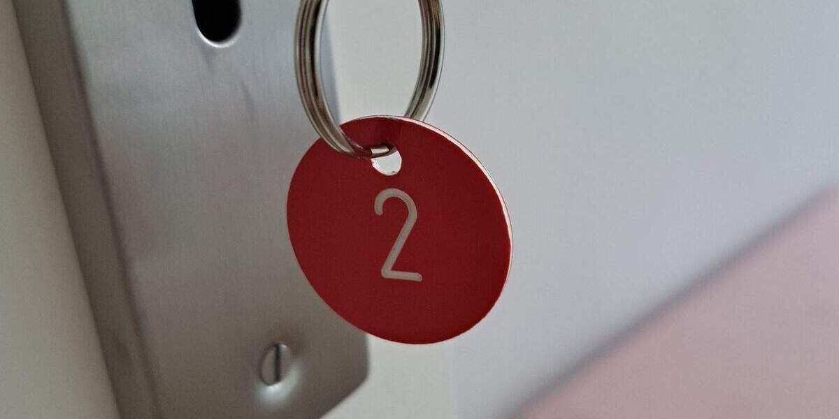 WG-Zi. in möbl. 3er WG ( only male) - nach Kernsanierung - Denkmalsiedlung 