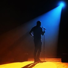 Echtzeit Comedy - Stand-Up am Donnerstag 18.12.2025 Echtzeit - Grill & Thrill