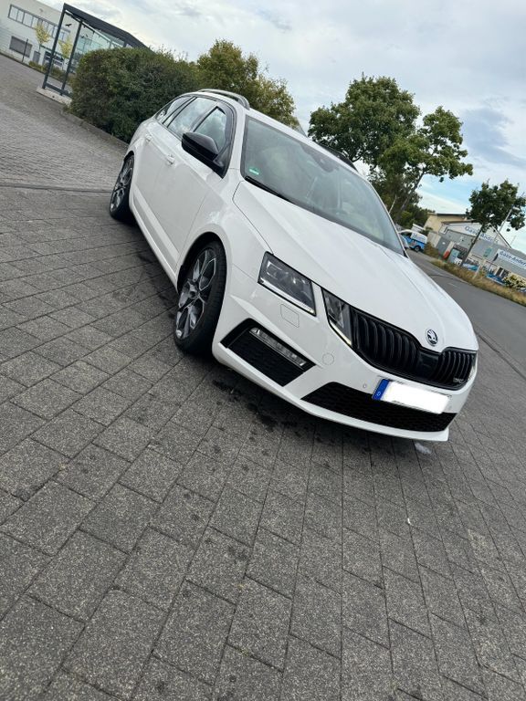 Skoda Octavia 122.000 km 17.900 € Alfter 53347