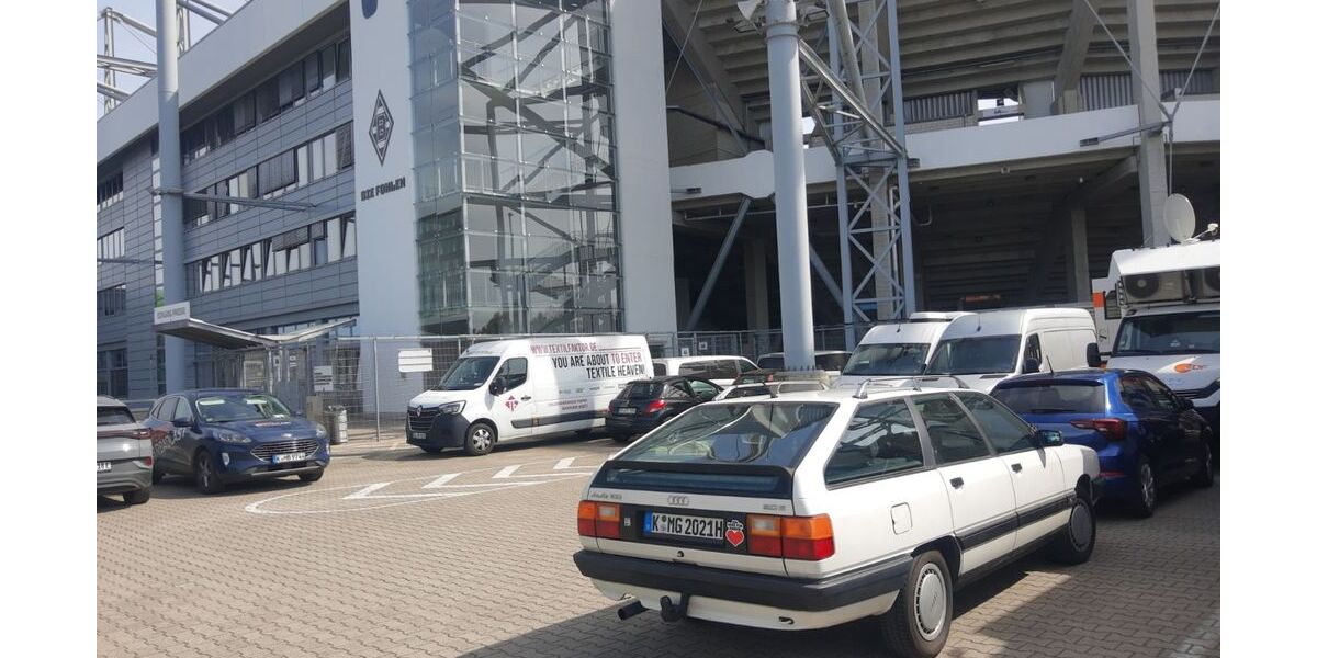 Audi 100 289.999 km 4.444 &euro; Köln 50733