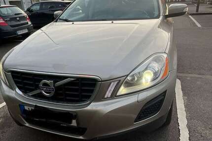 Volvo XC60 186.000 km 9.000 &euro; köln 51107