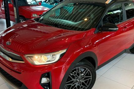 Kia Stonic 152.000 km 8.950 &euro; Brühl 50321