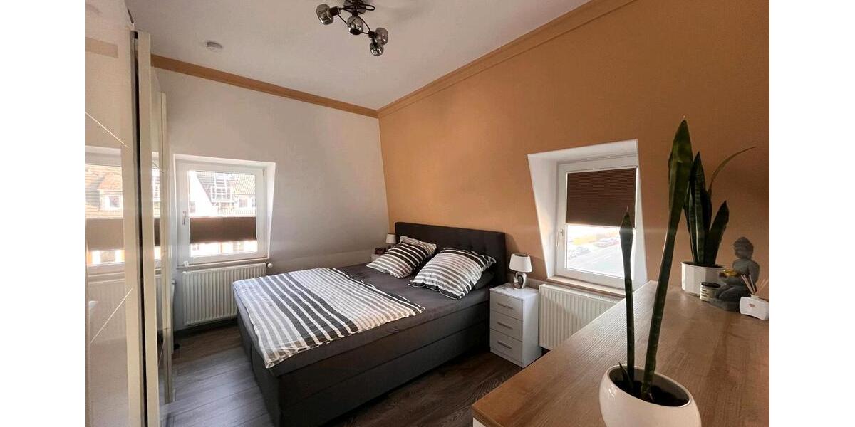 Dachgeschoßwohnung Bergisch Gladbach Alt-Frankenforst - 2 Zimmer, 80 m&sup2;, 400.000&euro; | Angebot:26740941