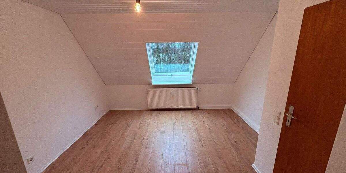 Etagenwohnung Leverkusen Lützenkirchen - 3 Zimmer, 50 m&sup2;, 590&euro; | Angebot:25281123