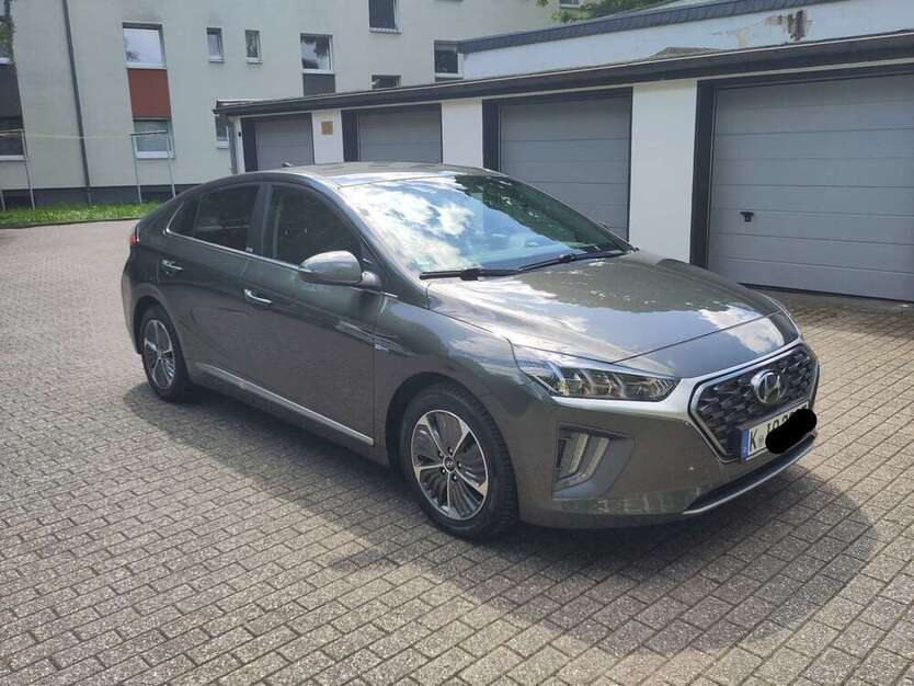 IONIQ