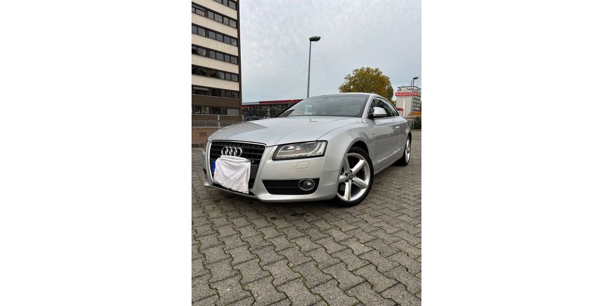 Audi A5 120.000 km 15.890 &euro; Köln 50667