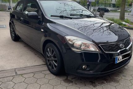 Kia ceed / Ceed 210.000 km 2.350 &euro; Köln 50676