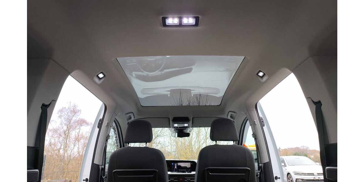 Ford Tourneo Connect 79.200 km 25.950 € Solingen 42657