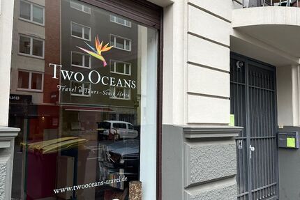 2 helle Laden-Bürofläche mit zwei Eingängen in Köln-Neustadt-Süd. Ideal für Coworking, Start-ups oder Agenturen. Ab 01.07.2026 frei, aktuell als Shared Office mit Reisebüro genutzt. - Gewerbeobjekt Köln Neustadt/Süd | Angebot:26832792
