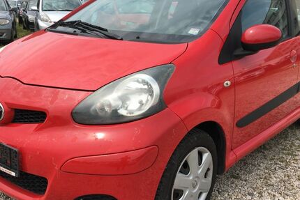 Toyota Aygo (X) 190.000 km 2.299 &euro; Bonn 53227