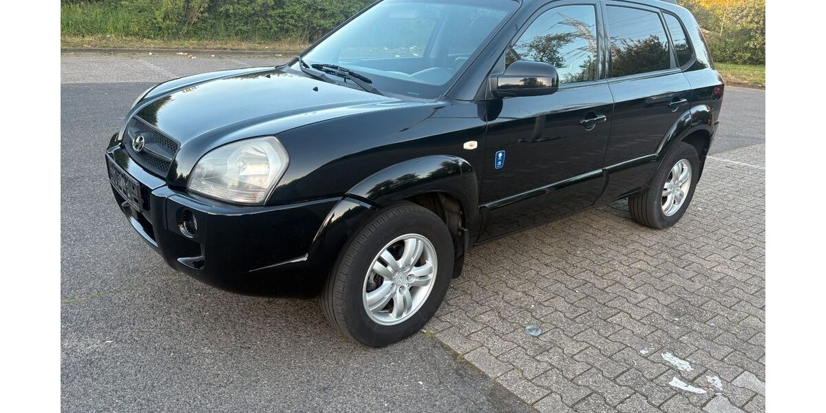 Hyundai TUCSON 227.469 km 2.250 &euro; Köln 50767