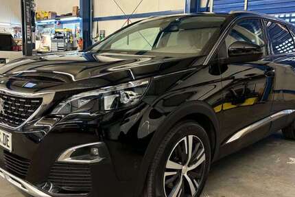 Peugeot 5008 88.000 km 22.015 € Düsseldorf 40549