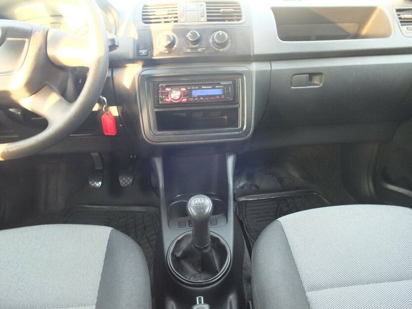 Skoda Fabia CLASSIC KLIMAANLAGE FINANZIERUNG möglich 146.211 km 3.498 € Köln 50858