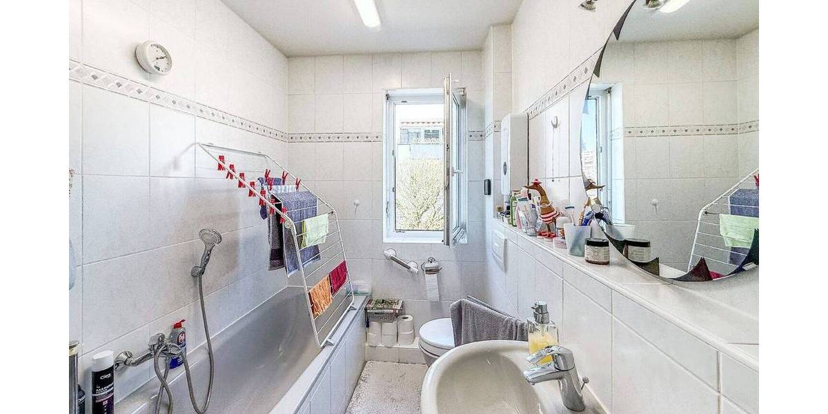 Etagenwohnung Lohmar - 3 Zimmer, 81 m&sup2;, 900&euro; | Angebot:26346417