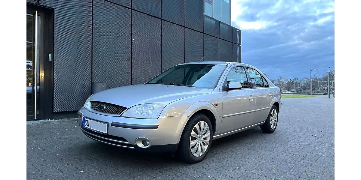 Ford Mondeo 242.300 km 1.300 &euro; Troisdorf 53840
