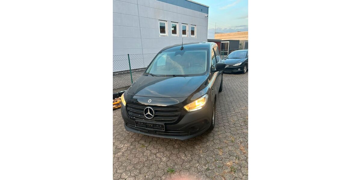Mercedes-Benz Citan 48.677 km 15.900 &euro; Köln 51149