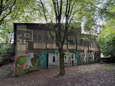 SELTENE GELEGENHEIT MIT ENTWICKLUNGSPOTENZIAL - Grundstück Köln Rodenkirchen | Angebot:27265538