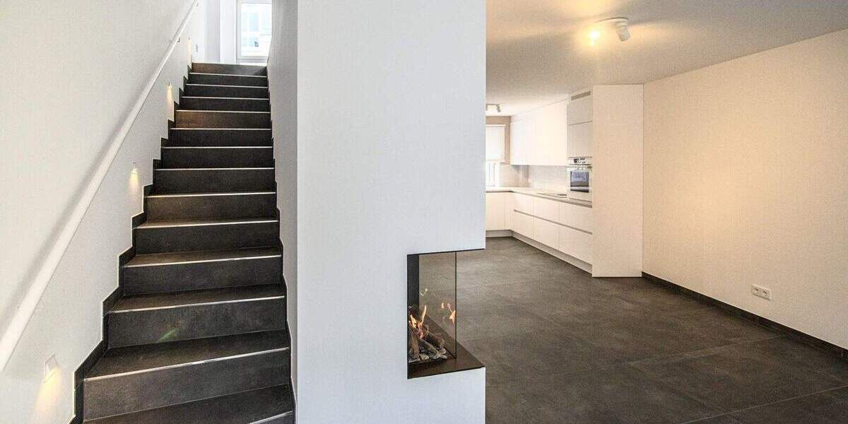 Mehrfamilienhaus, Wohnhaus Hilden - 3 Zimmer, 122 m&sup2;, 2.340&euro; | Angebot:23958854