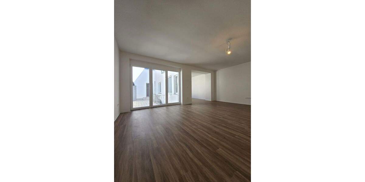 Erstbezug: Saniertes Stadthaus im Zentrum von Frechen 4 zimmer