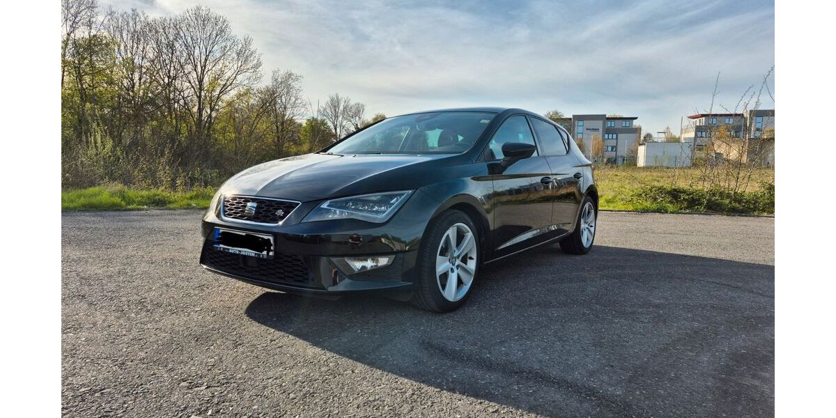 Seat Leon 74.150 km 15.450 &euro; Langenfeld 40764