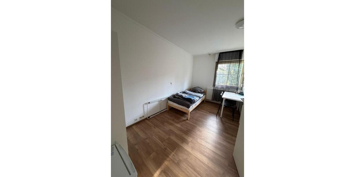 Einfamilienhaus Leverkusen Bergisch Neukirchen - 8 Zimmer, 180 m&sup2;, 3.500&euro; | Angebot:25280776