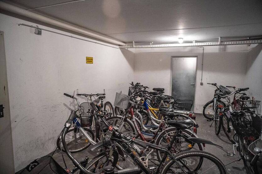 Attraktive Eigentumswohnung mit Aufzug und 2 Tiefgaragenplätzen - ruhig und citynah in Brühl