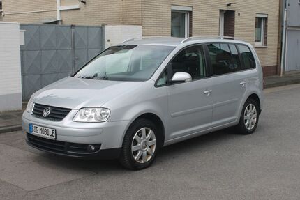 VW Touran 165.000 km 3.990 &euro; Köln 50739