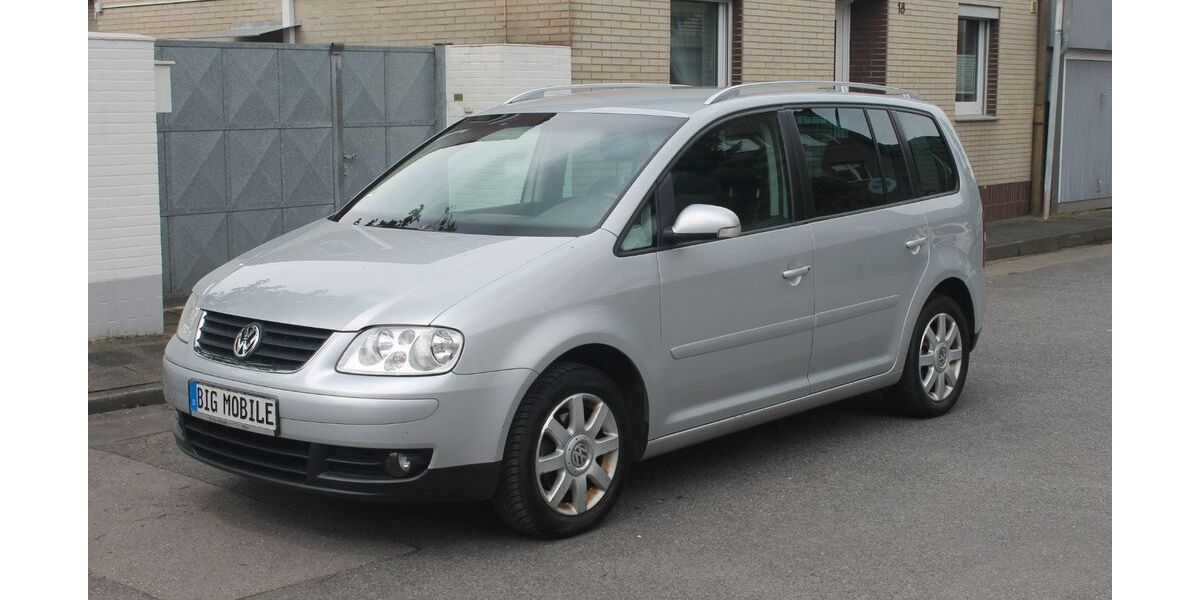 VW Touran 165.000 km 3.990 &euro; Köln 50739