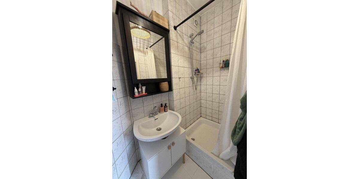 Etagenwohnung Köln Mülheim - 3 Zimmer, 77 m&sup2;, 1.250&euro; | Angebot:26787587