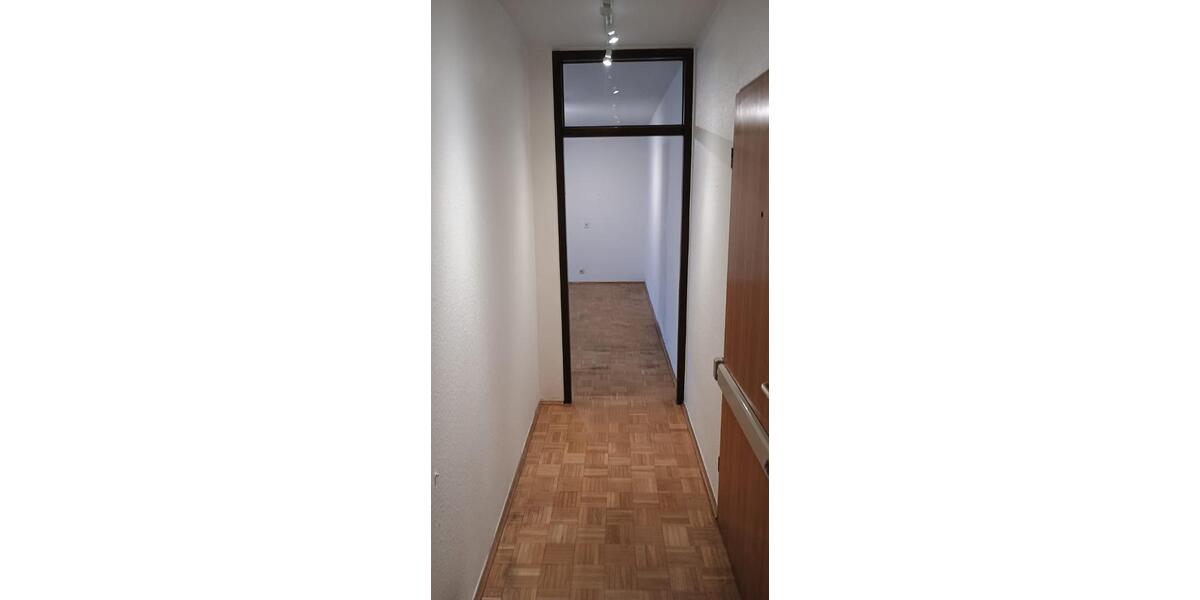 Helle 2-Zimmer Eigentumswohnung mit Balkon in Köln Weiden 2 zimmer