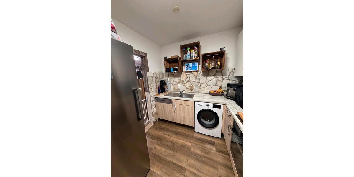 PROVISIONSFREIE 2 Zimmerwohnung mit Einbauküche und TG-Stellplatz 2 zimmer