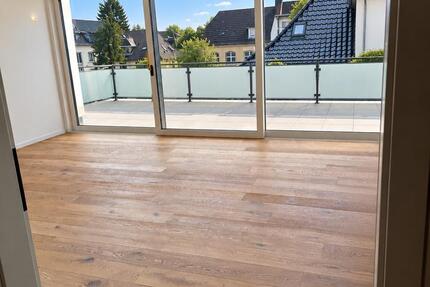 Haus Solingen Burg - 2 Zimmer, 77 m&sup2;, 1.440&euro; | Angebot:27609724