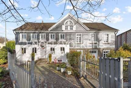 Haus Overath - 8 Zimmer, 224 m&sup2;, 620.000&euro; | Angebot:27688202