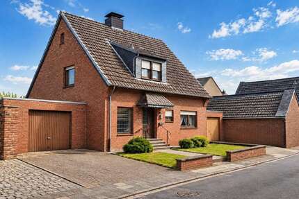 Haus Rommerskirchen - 5 Zimmer, 132 m&sup2;, 399.000&euro; | Angebot:27248568