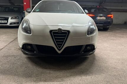 Alfa Romeo Giulietta 153.686 km 5.300 &euro; Köln 51147