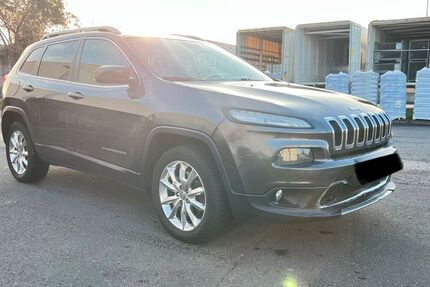 Jeep Cherokee 199.000 km 9.000 &euro; Köln 51105