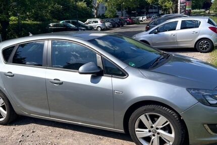 Opel Astra 105.000 km 5.500 &euro; Köln 51109