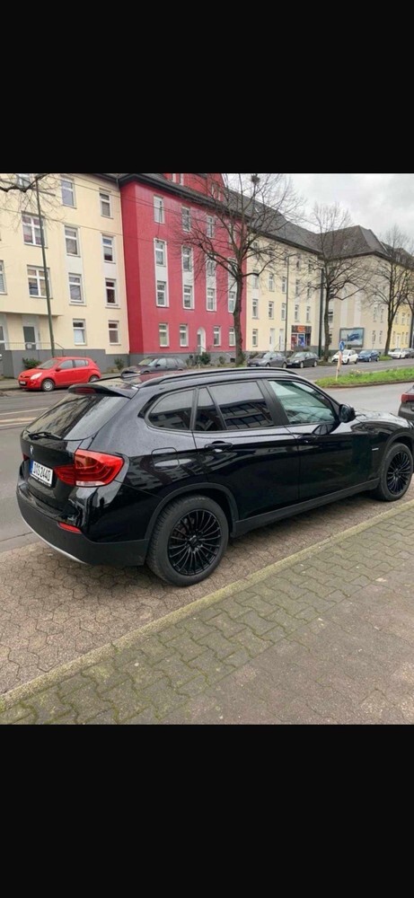 BMW X1 205.000 km 9.999 € Düsseldorf 40213