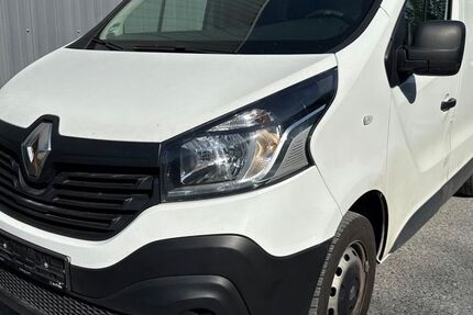 Renault Trafic 171.590 km 7.290 &euro; Bergisch Gladbach 51467